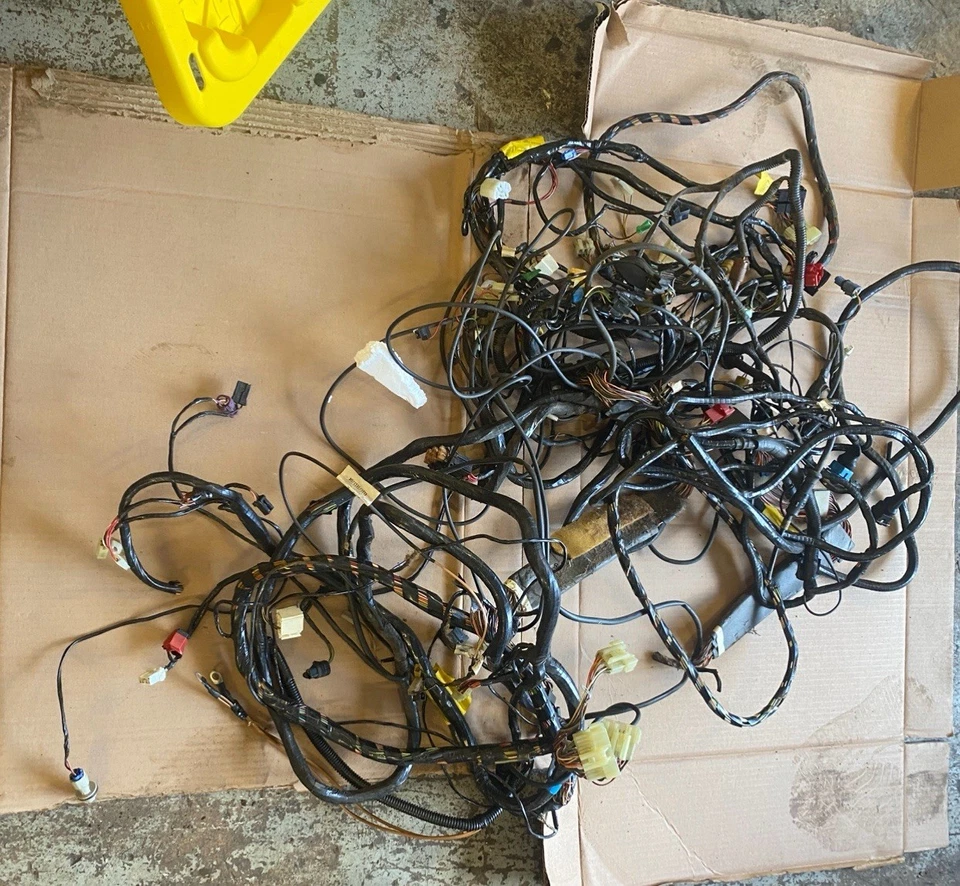 Arnés de cableado completo Jaguar XJS 2+2 1993-96 FABRICANTE DE EQUIPOS ORIGINALES USADO SIN CORTAR RARO DE ENCONTRAR Foto 1 de 4