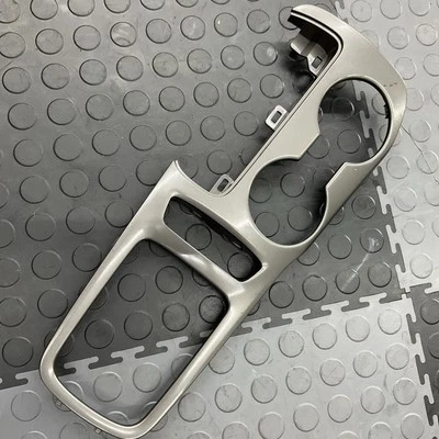 Chevrolet Cruze 2017-2019 consola central palanca de cambios delantera bisel cubierta de moldura OEM Foto 1 de 4