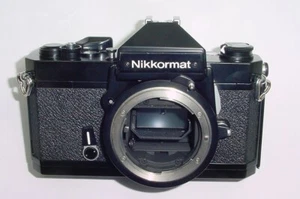 Corpo fotocamera reflex manuale Nikon Nikkormat FT2 35 mm pellicola nero - eccellente - Foto 1 di 5