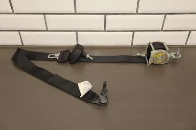 Натяжитель заднего ремня безопасности левый для водителя Nissan Titan XD 16–18 годов выпуска с двойной кабиной - Изображение 1 из 4