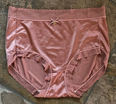 124 Shiny SATIN Mauve Size 7/L  Lace Waist Gold Charm Retro Brief Panty NWOT #12 - Image 1 of 4