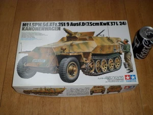 WW#2, GERMAN Mt1.SPW. Sd.Kfz.251/9 Ausf.D- KANONENWAGEN, PLASTIC MODEL KIT, 1/35 - Picture 1 of 12