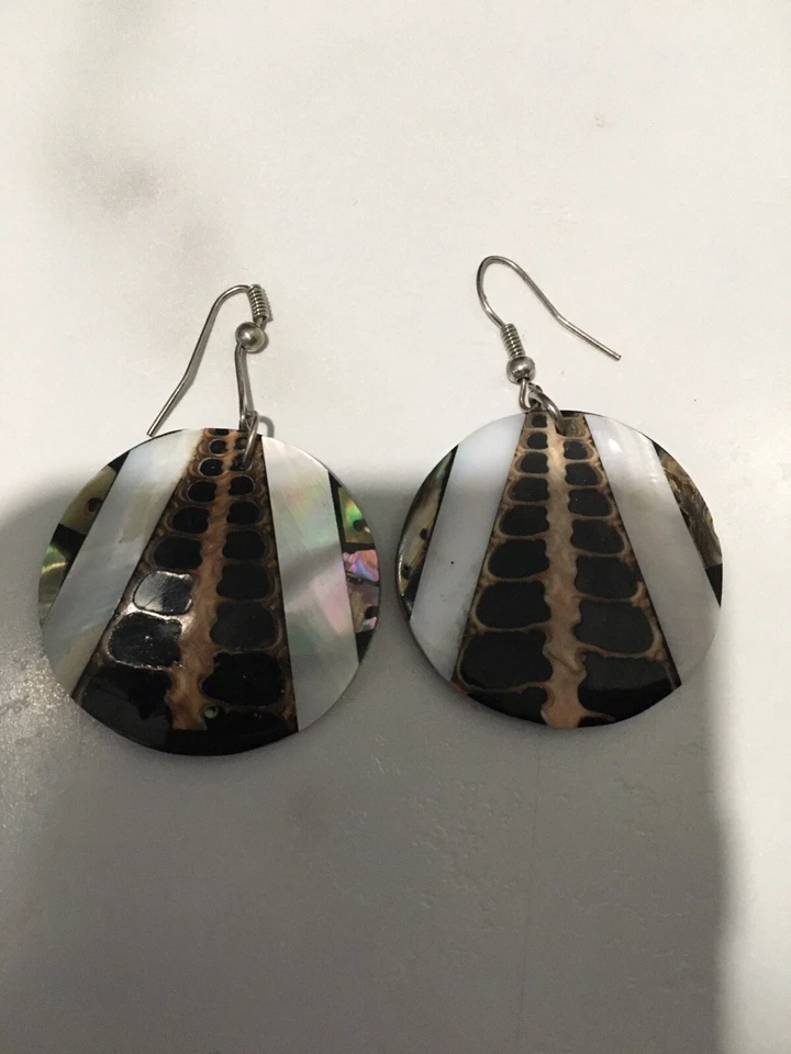 Unique Jewelry- Ladies Earrings With Real Stone & Shell Inlaid Abalone💎 - Image 1 of 2