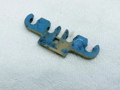 OEM 1966 1967 1968 1969 1970 1971 440 383 DODGE MOPAR SPARK PLUG WIRE BRACKET Foto 1 de 2