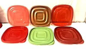 Rubbermaid ~ Take Alongs #832F tapas de repuesto ~ Lote de 6 ~ 5 rojas, 1 verde - Imagen 1 de 3