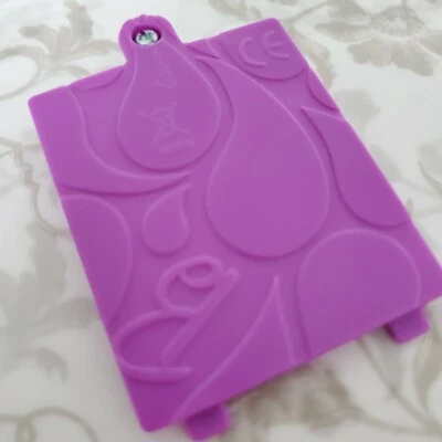 Barbie Dream House 2013 tampa de bateria de substituição com parafuso X7949-2539 - Imagem 1 de 3