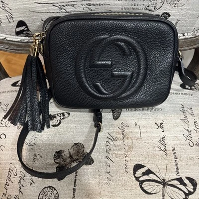 GUCCI AUTHENTIC SOHO DISCO BLACK LEATHER LOGO CROSSBODY BAG  - Image 1 of 4
