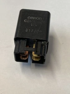 Suzuki GS 500 2008 K7 relay Omron genuine original part - Picture 1 of 9