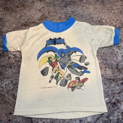 BOYS Toddler VINTAGE 70’s DC COMICS BATMAN & ROBIN CARTOON SHIRT YOUTH SIZE 4T - Image 1 of 4
