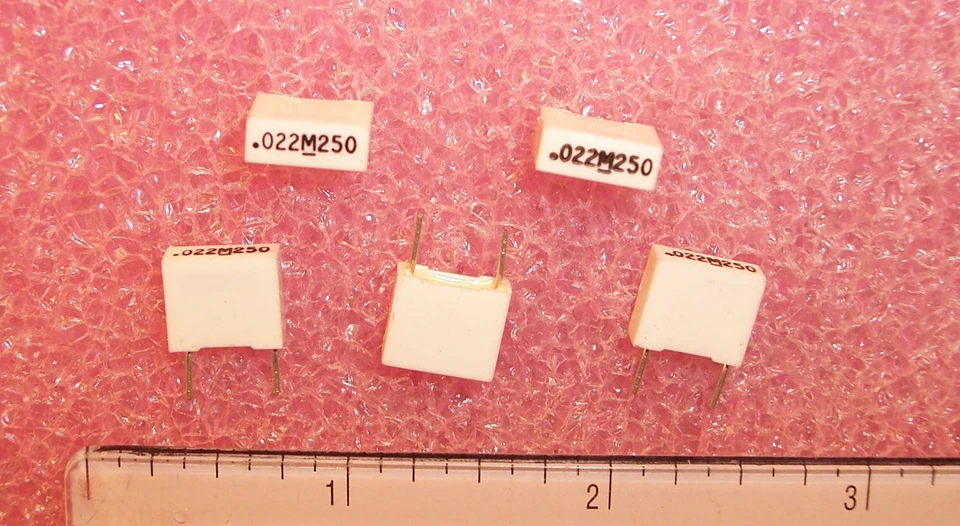 QTY (100) .022uf 250V 20% METALLIZED BOX FILM CAPACITORS 160-223M250 MALLORY - Image 1 of 1