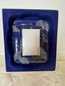 Vintage Mikasa Crystal Picture Frame Feelings Frosted Ginko Leaf Photo 4x6 1990s - Picture 1 of 15