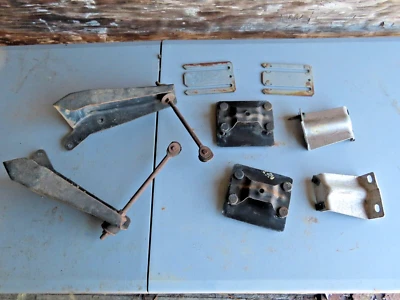 Juego de soportes de montaje para parachoques delantero Cadillac Brougham Deville Fleetwood 1980-1992 Foto 1 de 4