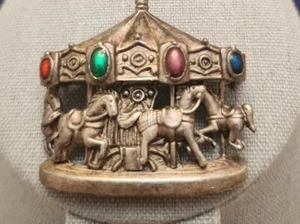 Vintage Danecraft Merry-Go-Round Horses & Enamel Jewels Silvertone Pin - Picture 1 of 4