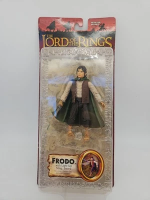 Figura de acción de Frodo El Señor de los Anillos Las Dos Torres Espada Iluminada 2003 NUEVO Foto 1 de 4