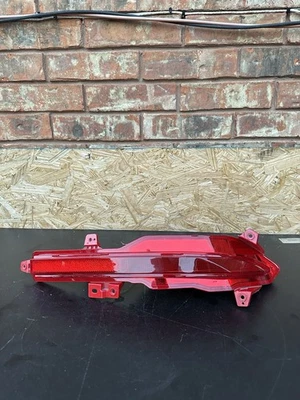 OEM | 2021 - 2022 Hyundai Santa Fe parachoques trasero reflector luz de señal (PASAJERO Foto 1 de 4