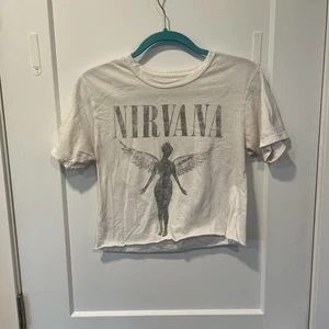 Live Nation FREE PEOPLE Nirvana T-Shirt women off white t shirt xs Cropped - Picture 1 of 5