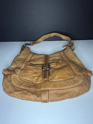 Bolsa Hobo de Couro Artesanal Luce Marrom Caramelo Bronze Hardware Boho Chic Bolsa - Imagem 1 de 4
