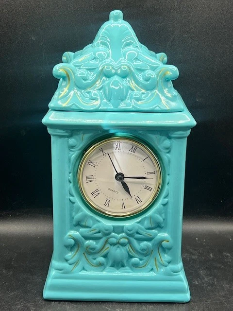 Disney Alicia a través del espejo galletas de David verde azulado reloj tarro de galletas en muy buena condición Foto 1 de 4