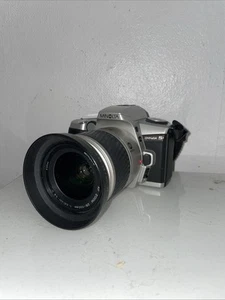 Minolta Dynax 5 & AF 28-100mm f/3.5-5.6 Zoom - Silver - Picture 1 of 8