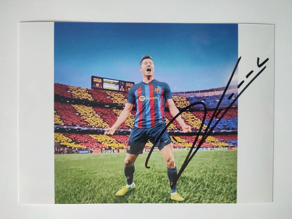 Robert Lewandowski + Bayern München Autogramm FC Barcelona Foto 2025/26 Polen B2 - Bild 1 von 1