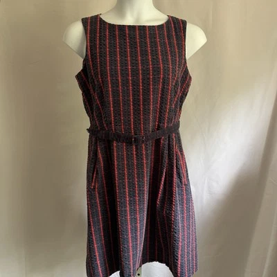 Vestido LL BEAN Signature Sin Mangas Rojo Azul Rayas Seersucker Cinturón Talla 16 Usado en Excelente Condición Foto 1 de 4