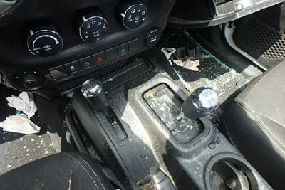 Used Speedometer Gauge fits: 2018 Jeep Wrangler cluster VIN W 6th digit JK body Foto 1 de 4