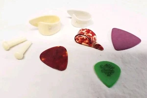Lotto 8 pezzi plettri banjo chitarra vintage National Dunlop++ plastica guscio tartaruga finto - Foto 1 di 8