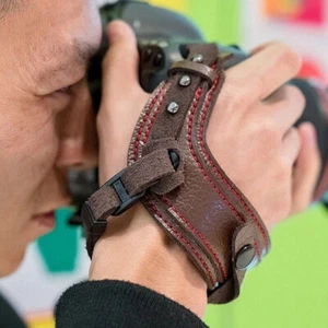 NUEVA Correa de muñeca de cuero con agarre Correa de mano para cámara DSLR - Imagen 1 de 10
