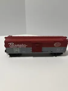 RailKing New York Central Operating Box Car with Signal Man 30-79016 - Picture 1 of 5