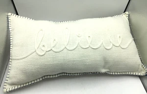 Almohada Blanca con Bordado "Believe" Manta Azul Bordado Borde 20" x 10" - Imagen 1 de 7