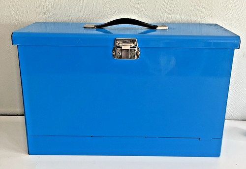 Foto 1 di 8