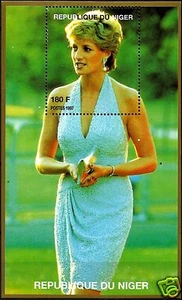 LADY DIANA, PRINCESS OF WALES IN TURQUOISE DRESS - Picture 1 of 1