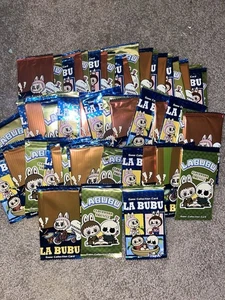 RIESIGES 100er Pack Lot Labubu Uhrwerk Dreirad Sammlerstücke Sammelkarten versiegelt - Bild 1 von 5