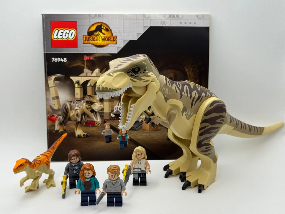 Lego 76948 Jurassic World: T. rex & Atrociraptor Dinosaur Breakout with instruct - Image 1 of 4