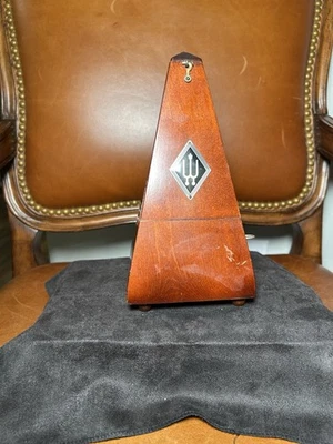 De colección WITTNER Maelzel Metrónomo Madera Pirámide Magahony ~ Hecho en Alemania - Funciona Foto 1 de 4
