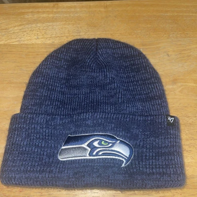 Auténtico gorro con puños elevado tejido básico Seattle Seahawks '47 Foto 1 de 4