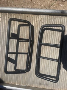 2003 2004 HUMMER H2 TAIL LIGHT GUARD BEZEL MOLDING LEFT & RIGHT SET OEM 03 04 - Picture 1 of 5