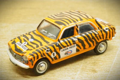 1:87 HO Universale Hobbies PKW Peugeot 204 Del 1967 " Liaison Presse ESSO " - Immagine 1 di 4