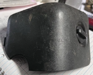 HINGE LOCKING COVER REAR LEFT SEAT NO LOCK MITSUBISHI MONTERO V77W 3.8--S3 - Picture 1 of 5