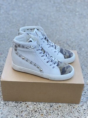 Vintage Havana Shiloh High Top Sneakers Women's Size 7 White Camouflage - Image 1 of 4