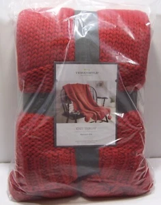 THRESHOLD Chunky Knit Throw Blanket with Pom-Poms Burgundy/Red 50"x 60" - Picture 1 of 4