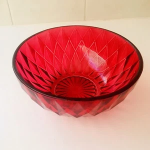 Vintage Red Glass Fruit Bowl Salad Bowl Serving Bowl Diamond Pattern 1960’s - Picture 1 of 8