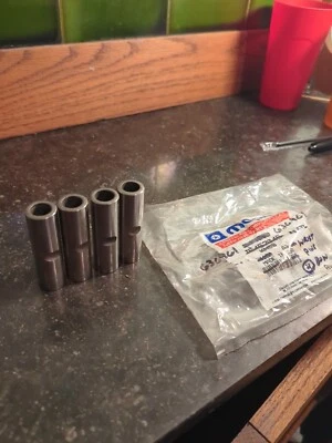 Juego de 4 pasadores de muñeca Mopar Chrysler Jeep 636961 tamaño STD tamaño NOS (J04) Foto 1 de 4