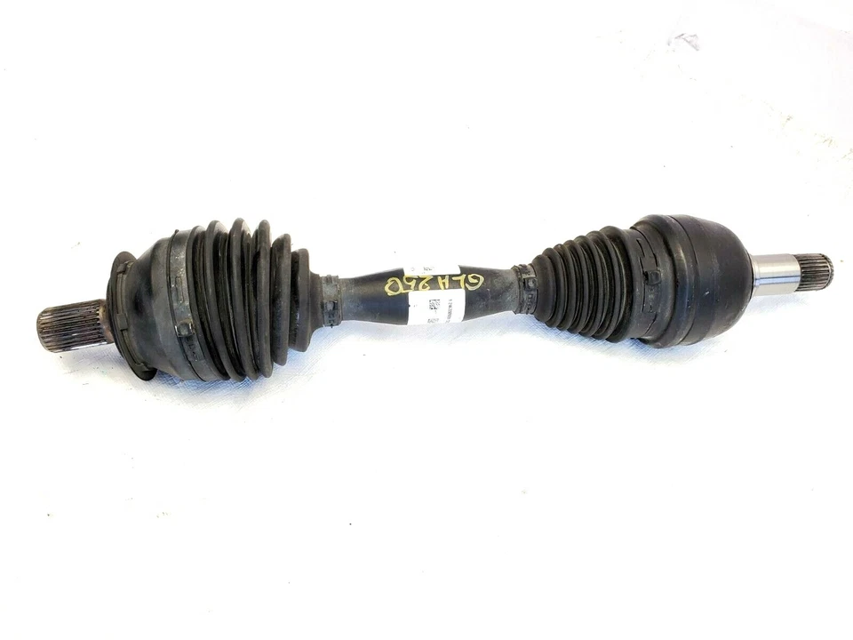 2014-2018 Mercedes GLA250 / CLA250 4Matic, Drive Shaft CV Axle - Front Left OEM Foto 1 de 4
