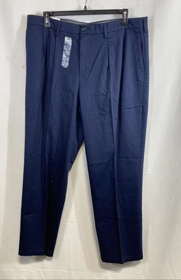 NWT Dockers Navy Signature Iron Free Khaki Classic Fit Pleated Pants Men's 40x32 - Image 1 of 4