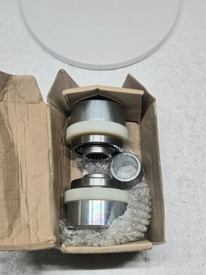 Conjunto de buje de salida diferencial delantero para Polaris RZR 800 EFI 2008-2014 3236683 Foto 1 de 4