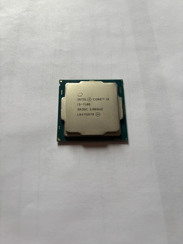 Intel Core i3-7100 - 3.9 GHz Dual-Core (SR35C) Processor - Image 1 of 1