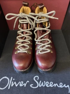 OLIVER SWEENEY, BRAND NEW , SIZE 8 , BARGAIN, DAMAGED , NEEDS NEW D RING - Picture 1 of 14