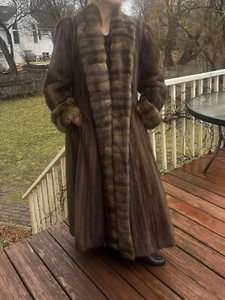 Gorgeous Sable Fur Trimmed Tuxedo /SleevesLunaraine Mink  Coat Oscar de la Renta - Picture 1 of 5