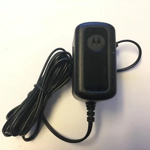 Motorola OEM Mobile Wall Charger ADHFV0394 (for any Micro USB device) - Picture 1 of 6